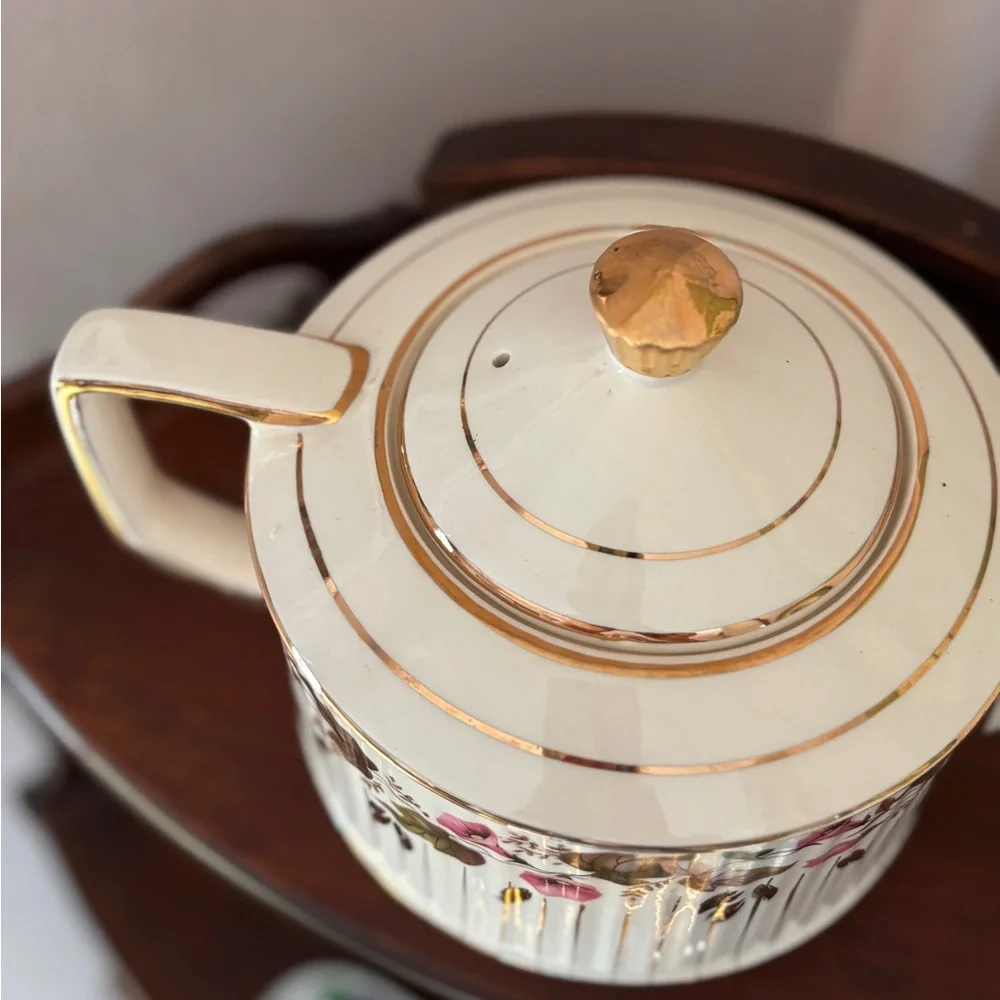 Sandler Teapot England Vintage 3083 Gold Gild Morning Glory